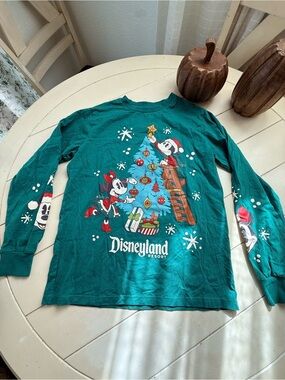 Disneyland Resort Kids' Teal Mickey & Minnie Christmas Long Sleeve Tee